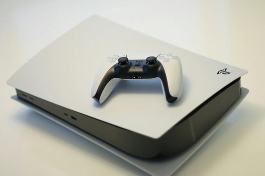 Varför du ska välja återanvända Playstation, Apple osv... Teknikcentralen
