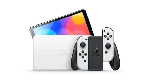 Nintendo Switch OLED 2023 64GB (Vit) - Bra skick