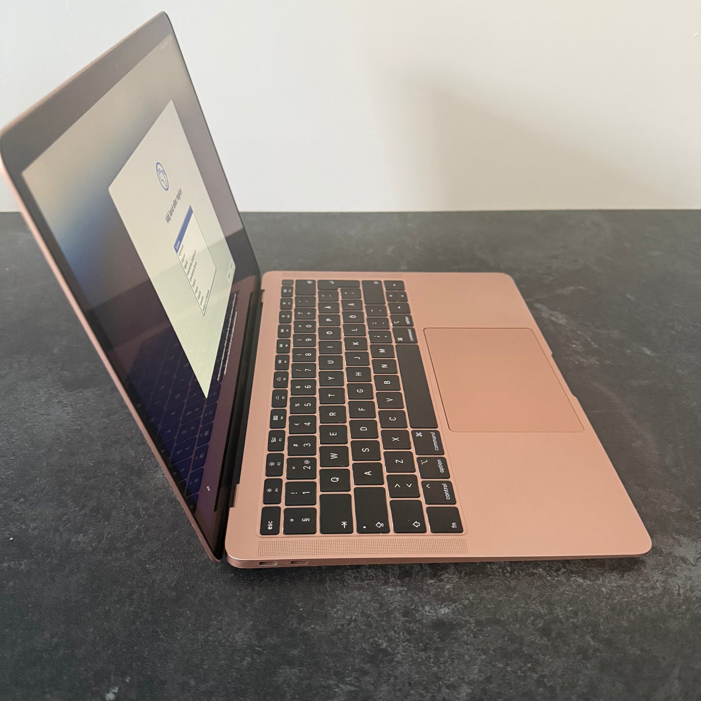 Apple MacBook Air 2019 13,3 Guld - Bra skick