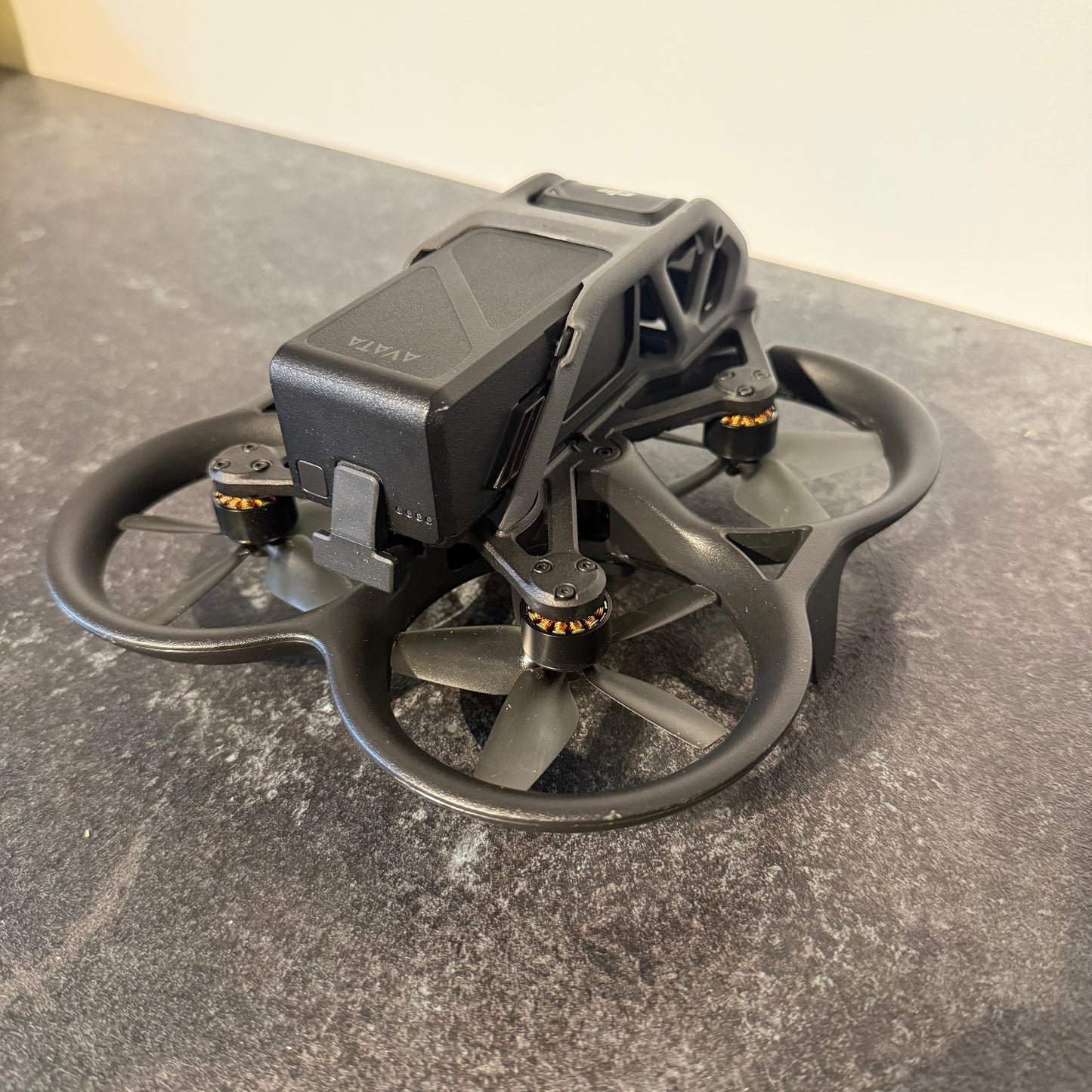 Dji Avata Explorer Combo + Goggles Integra & RC Motion 2